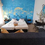 Thalassa 2*